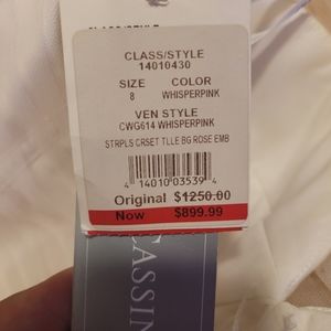 Brand new wedding dress